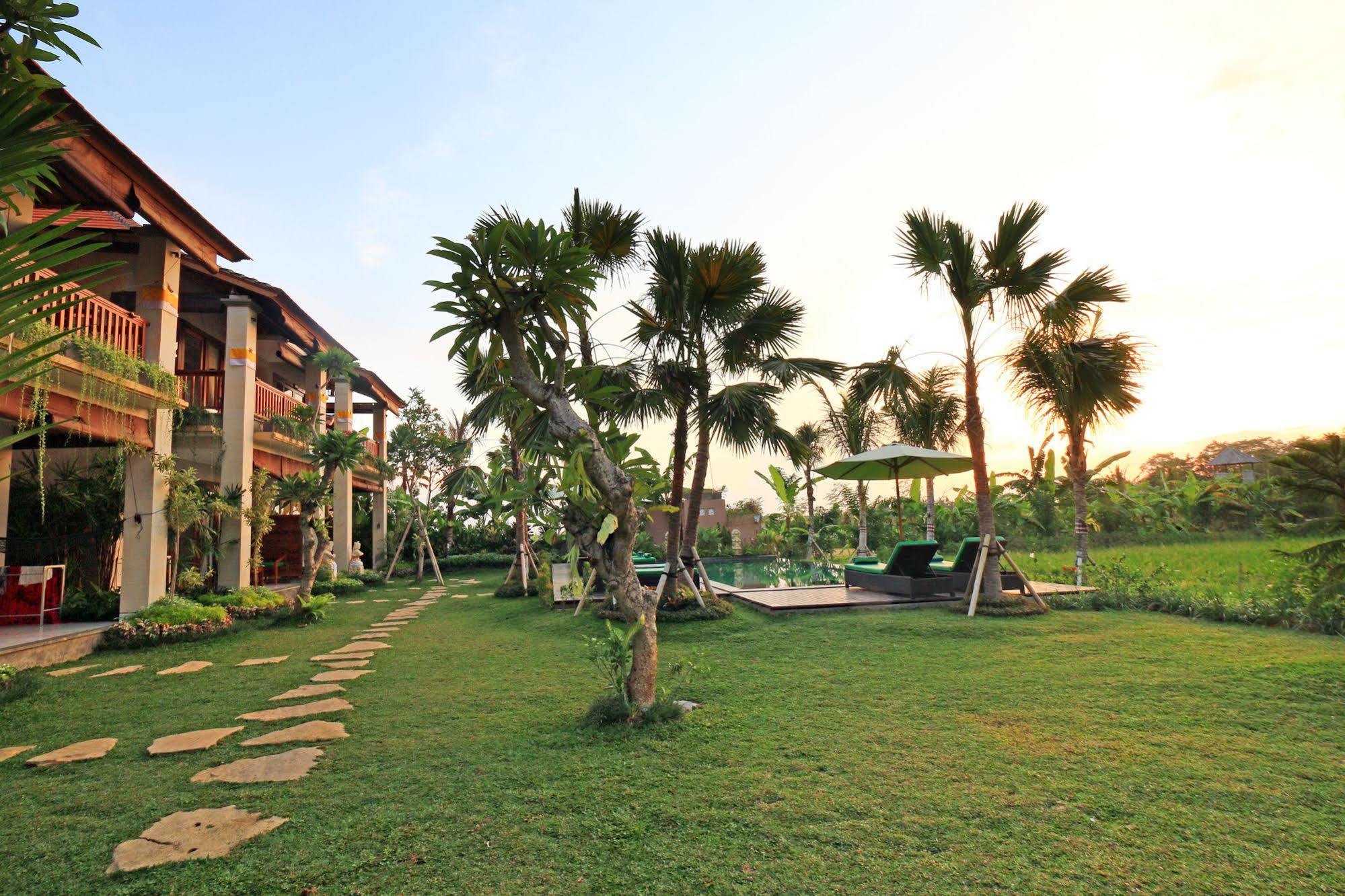 Ubud Tropical Garden Hotel Exterior photo